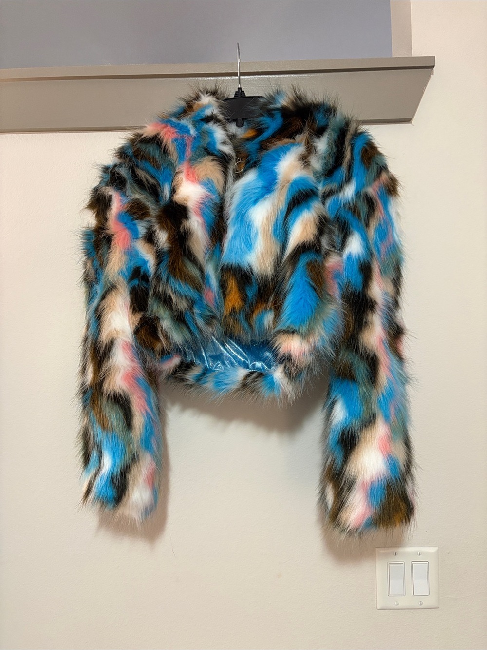 Space Island Multicolor Faux Fur Cropped Zip Jacket SZ S EUC - Picture 2 of 4
